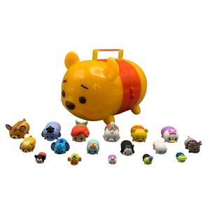 Tsum Tsum Disney Winnie The Pooh Storage Case Carrier 17 Figures Stack n Play